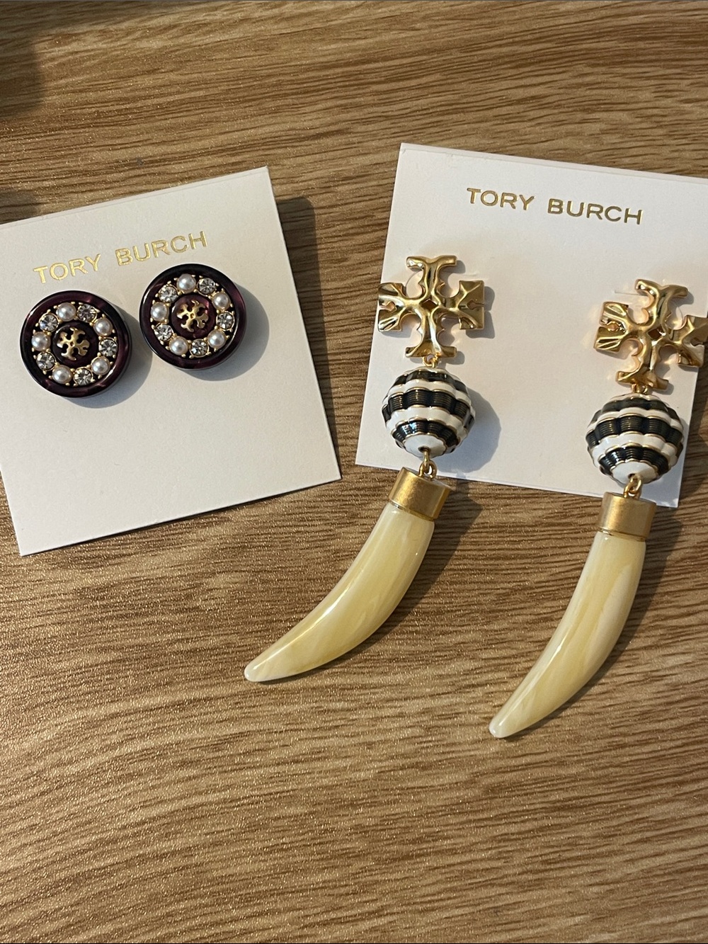 TORY BURCH SET OF 2 earrings